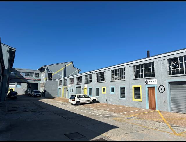 423M² BUILDING TO LET IN MAITLAND